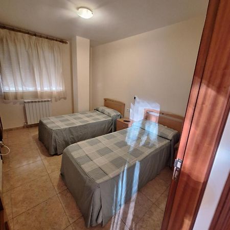 Hostal Pension - La Rotonda Otel Tardienta Dış mekan fotoğraf