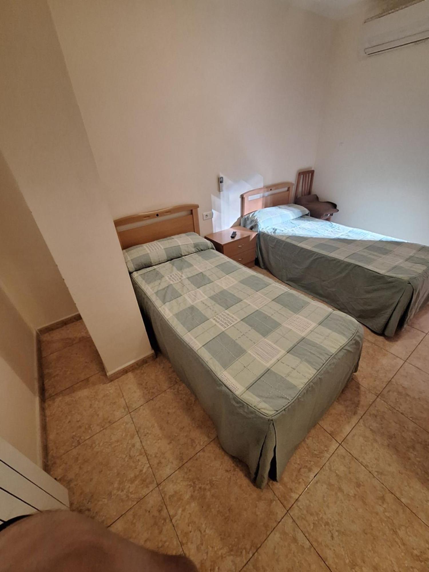 Hostal Pension - La Rotonda Otel Tardienta Dış mekan fotoğraf